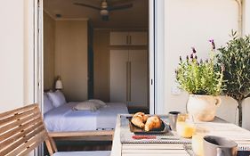Living Stone Aparthotel